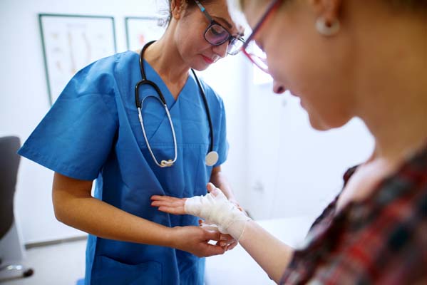 When To Visit Urgent Care For Wound Care